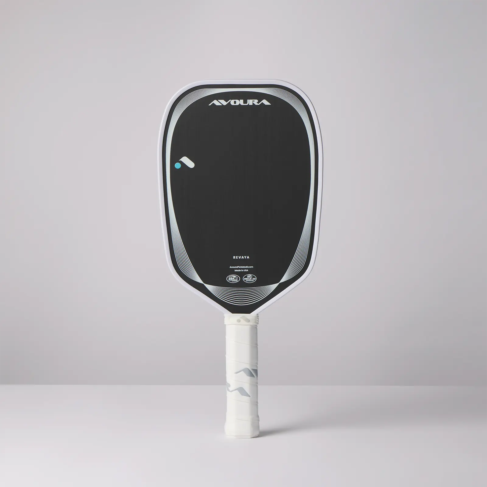 Avoura Revaya pickleball paddle